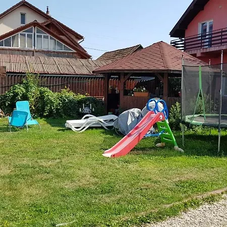 Lend Apartman In The Garden Miercurea Ciuc Exterior photo