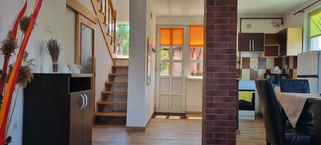 Lend In The Garden Apartment *
